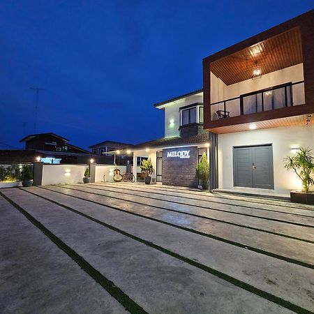 Melody Whole Or Suite Room Muar Esterno foto