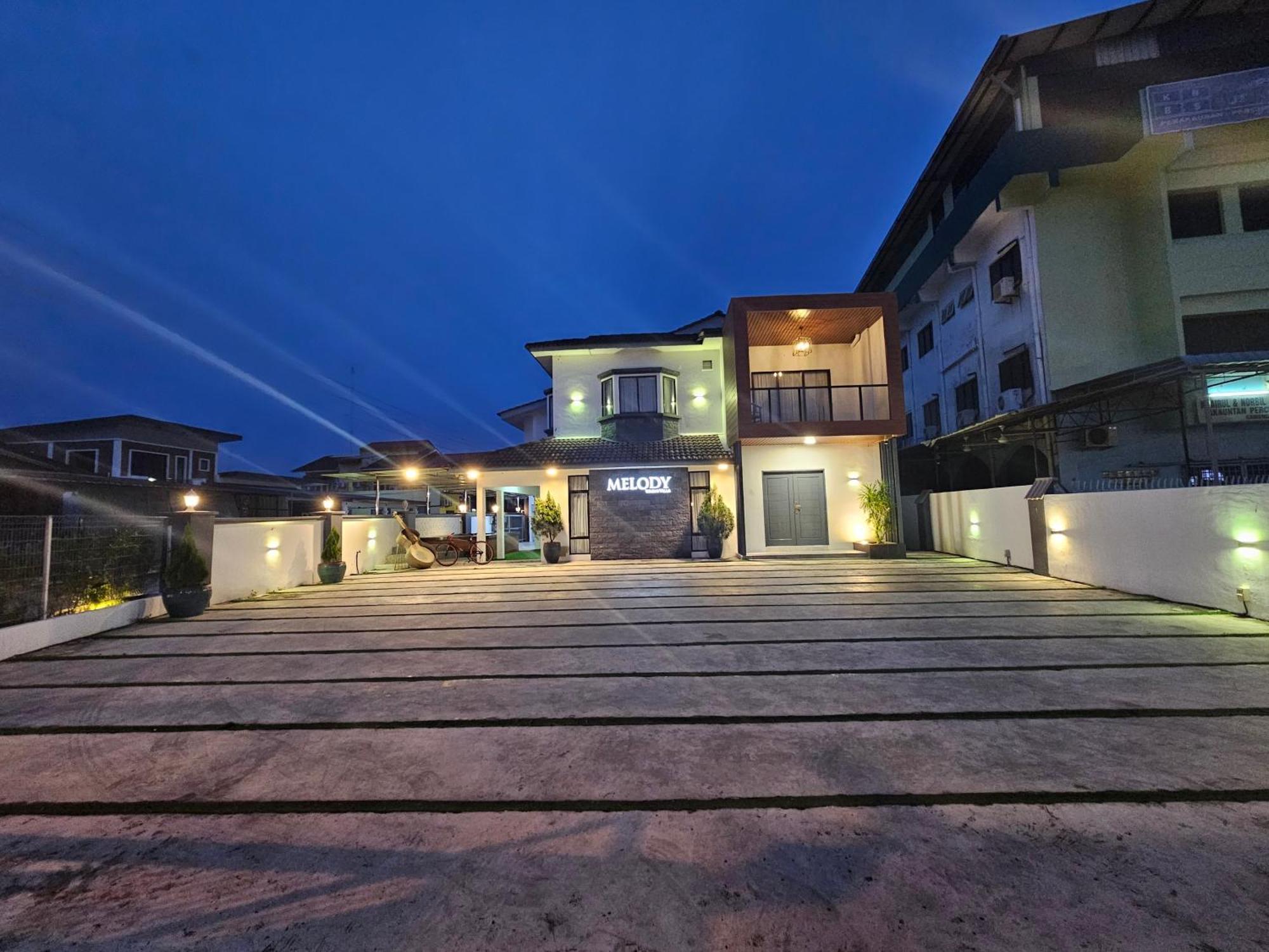 Melody Whole Or Suite Room Muar Esterno foto